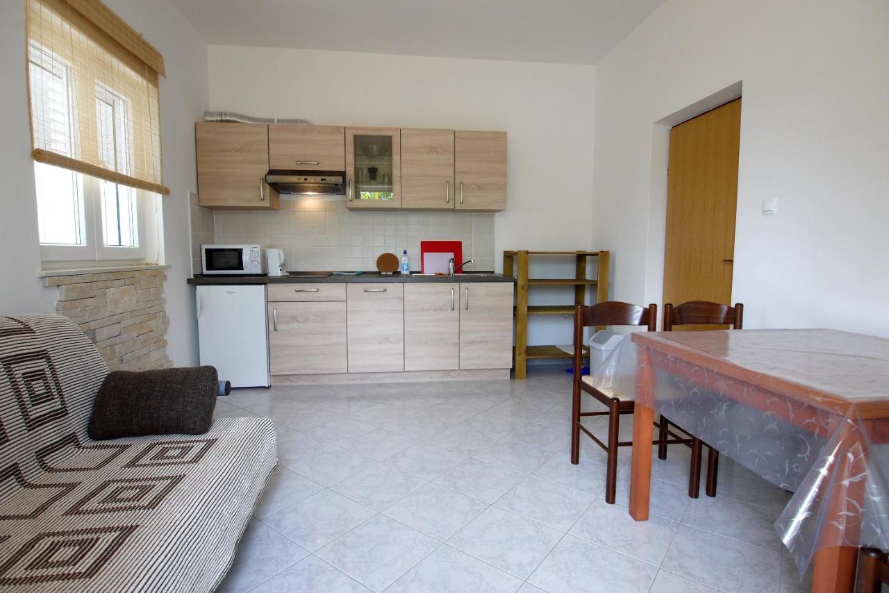 Paklenica Sport Apartments Starigrad-Paklenica Szoba fotó
